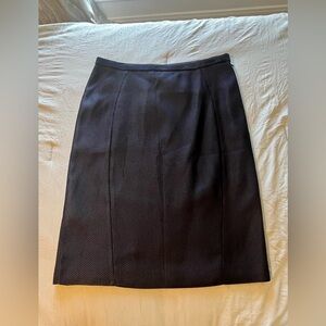 Giorgio Armani Navy skirt—Beautiful pattern—NWT! Size 44 (US 8)